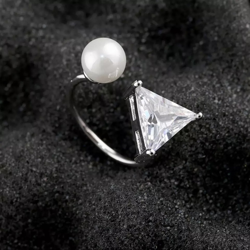 Triangular Ring - image 3